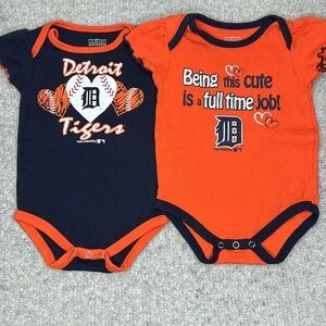 Detroit‎ Tigers MLB Team Athletics Onesies -EUC Like new!